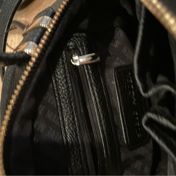 Steve Madden Black Gold backpack purse travel bag faux pebbled leather sherpa - Picture 3 of 7